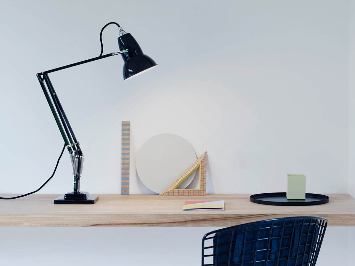 iconic lighting m4 bmw concept original 1227 task lamp by anglepoise iconic designs to upgrade your workspace imboldn iconic lighting m4 bmw concept original 1227 task lamp by anglepoise iconic designs to upgrade your workspace imboldn